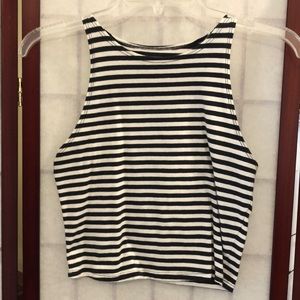 Abercrombie and Fitch black and white stripes medium crop top